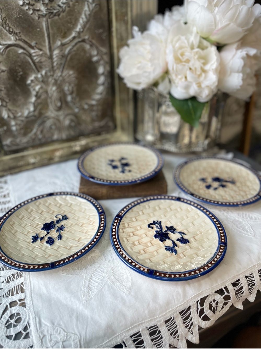 Temptations blue & white lattice ceramic 5.5 plate floral lace